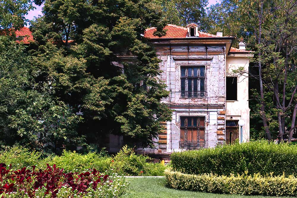The Story Behind Bulgaria’s Abandoned Properties