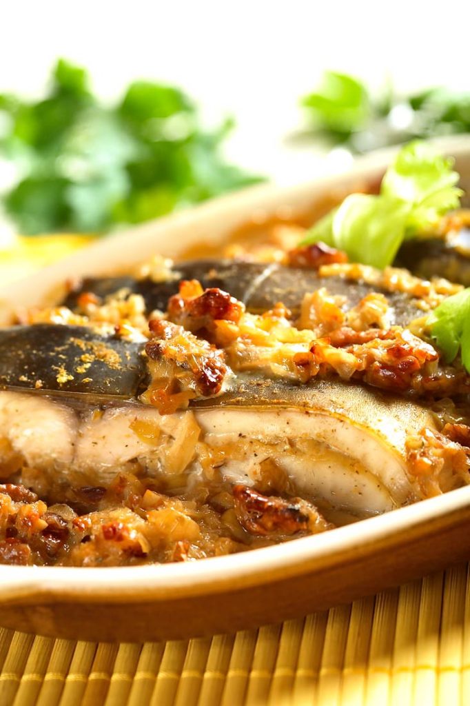 Oven-Baked Carp with Cashews