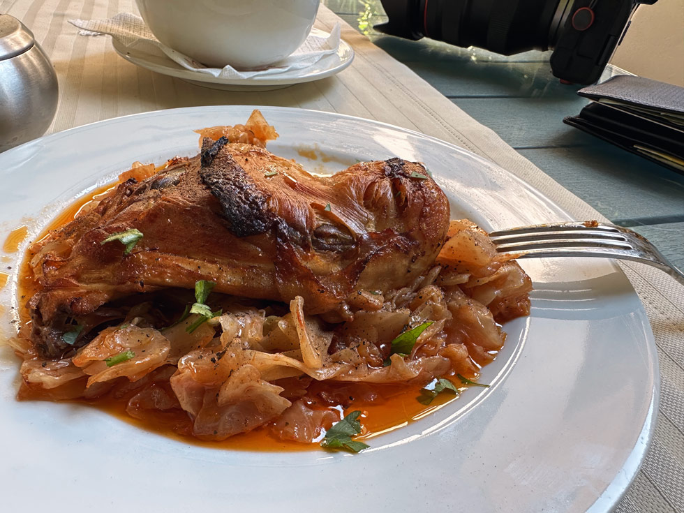 A lighter, homestyle take on Bulgaria’s classic “meat with fresh cabbage,” featuring oven-roasted chicken, sweet spring cabbage, and gentle paprika.