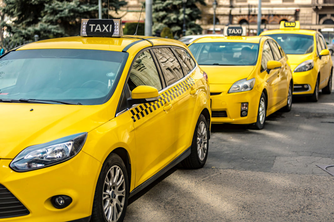How to Order a Taxi in Bulgaria | Rates, Apps & Safe Tips